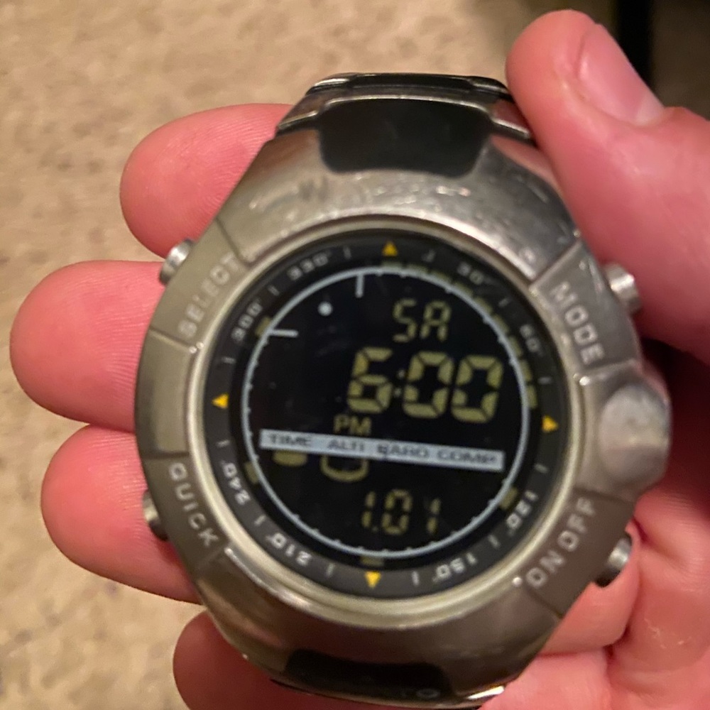 Men’s Suunto Observer Watch-Used condition